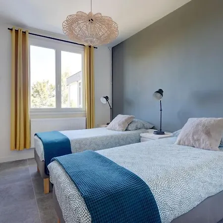 Grand - Balcons Des Volcans - Vue Puy De Dome Apartament *