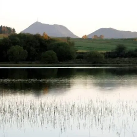 L'amphithéâtre Des Volcans - Vue Puy De Dôme * Saint-Genès-Champanelle