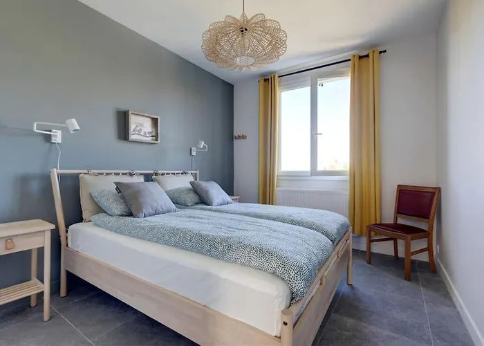 Grand - Balcons Des Volcans - Vue Puy De Dome *