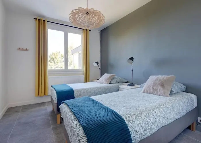 Grand - Balcons Des Volcans - Vue Puy De Dome Apartament *