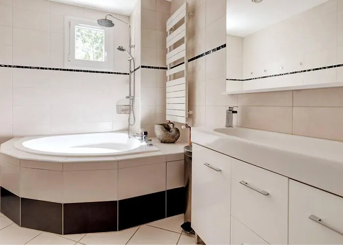 Grand - Balcons Des Volcans - Vue Puy De Dome