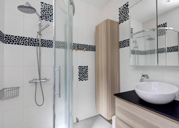 Grand - Balcons Des Volcans - Vue Puy De Dome *