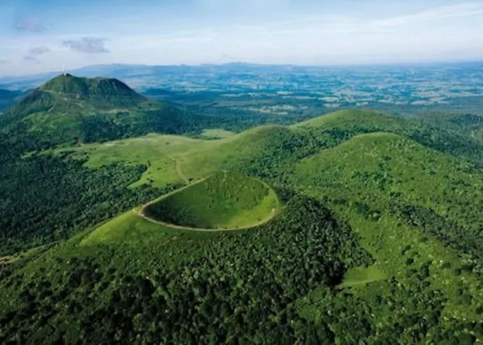 Grand - Balcons Des Volcans - Vue Puy De Dome *
